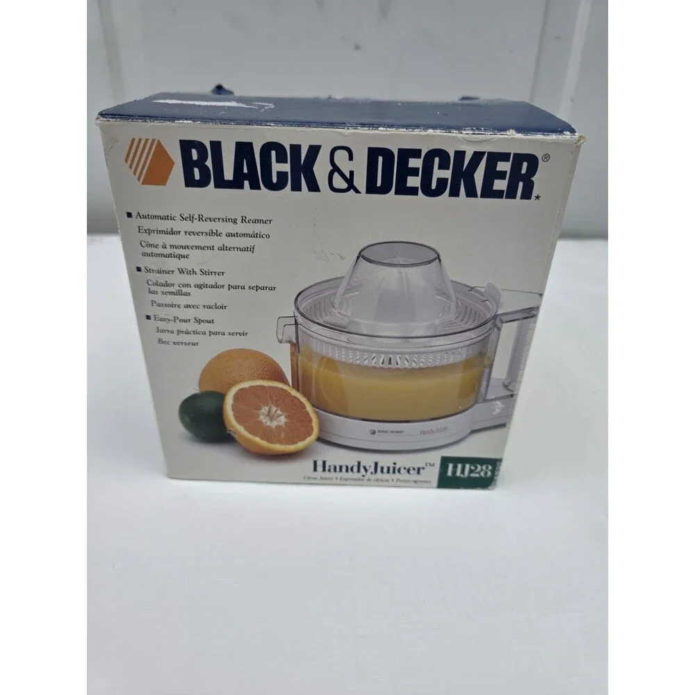 Black & Decker HJ28 Electric Handy Citrus/Fruit Juicer W/ Easy Pour